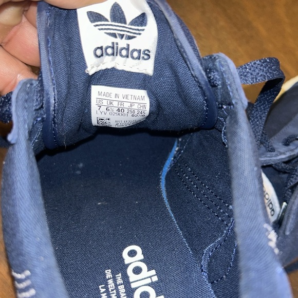 ADIDAS Sneakers - Picture 3 of 3